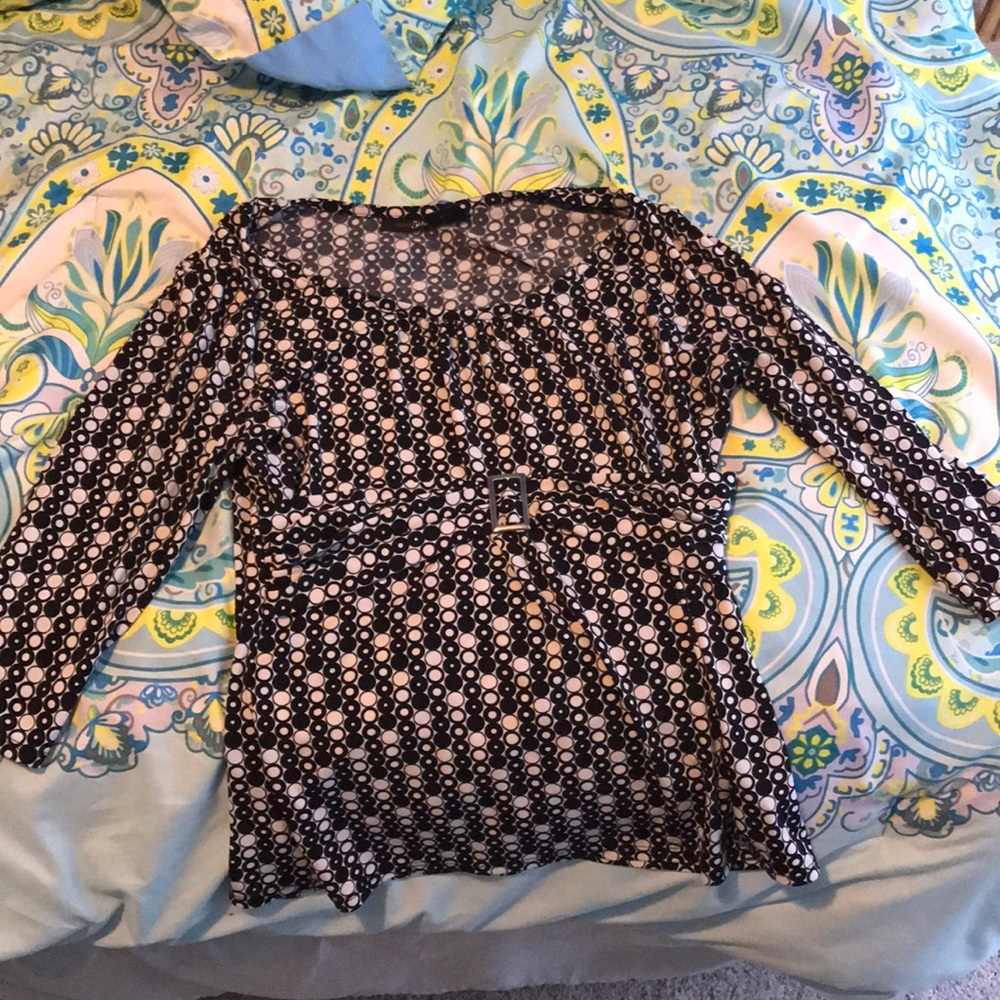 Cute Long Sleeve black and white blouse